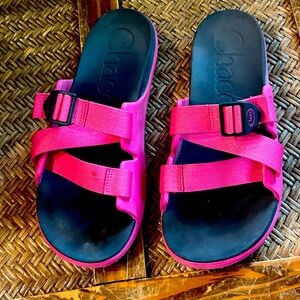 Women’s chacos sandals